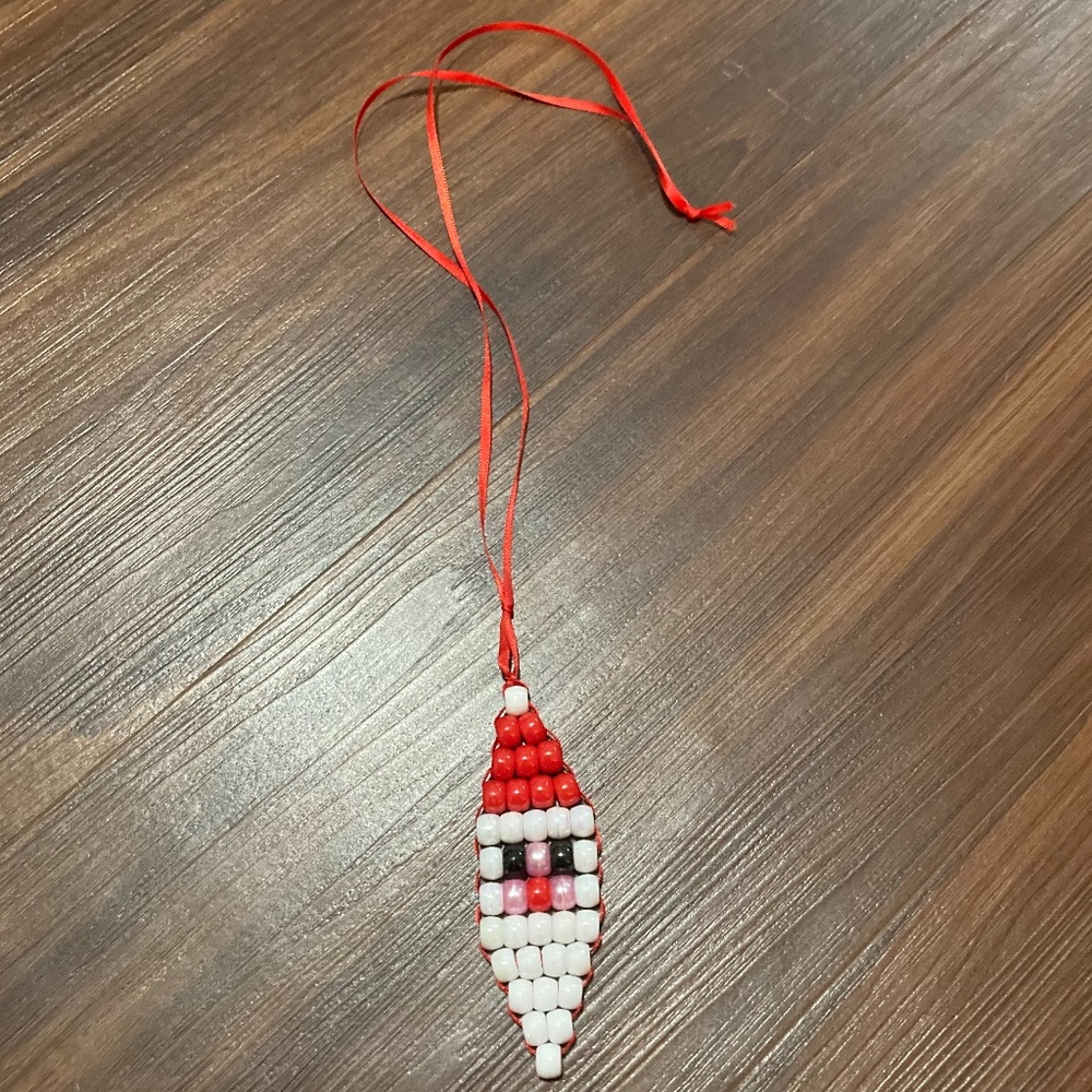 Handmade Santa Christmas Beaded Necklace 18"